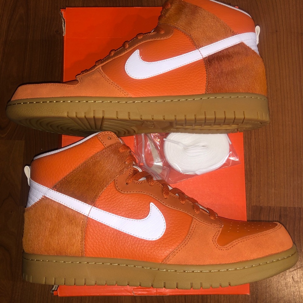 Nike Dunk Sneakers